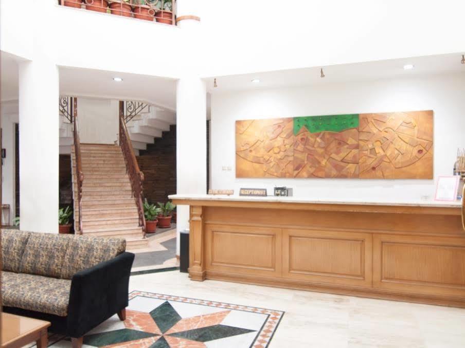 Corsica Hotel Бандунг Экстерьер фото
